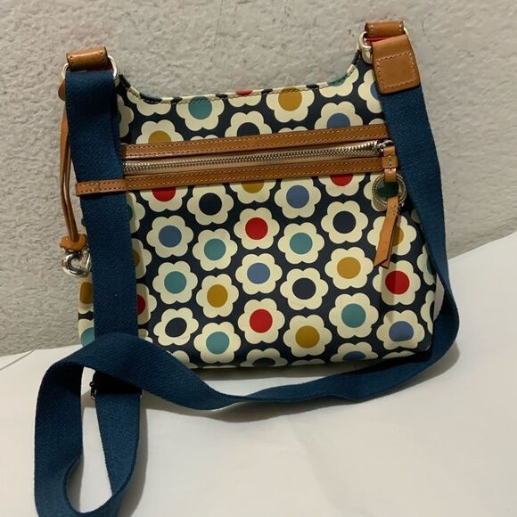 Brighton Newberry Crossbody Bag Flowers Discontinued Adjustable Strap Blue ivory - Picture 2 of 15